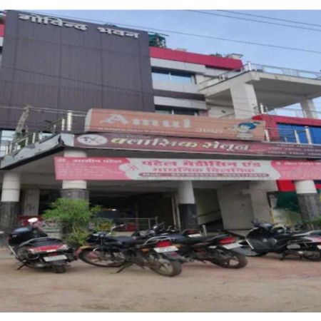 Hotel Parag Palace Jabalpur Eksteriør billede